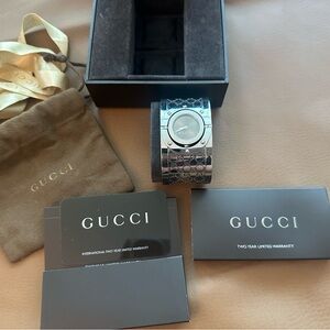 Gucci Twirl Watch